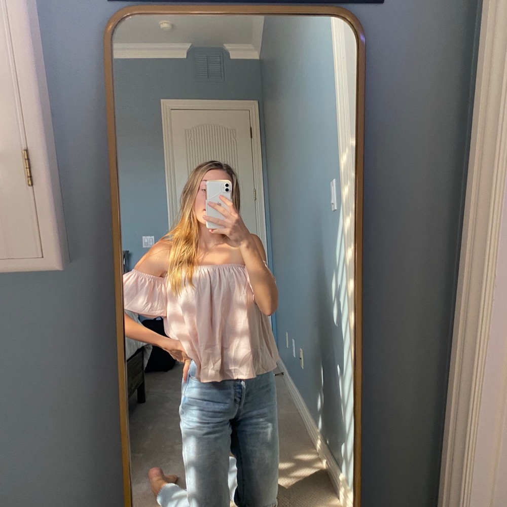 Light Pink Top - Picture 2 of 3